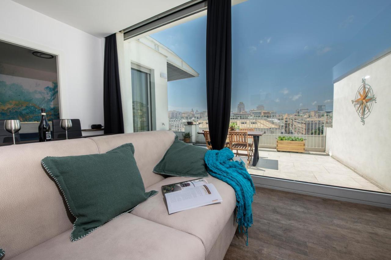 شقة Attico Luxury Con Parcheggio E Terrazza Vista Mozzafiato جنوة المظهر الخارجي الصورة