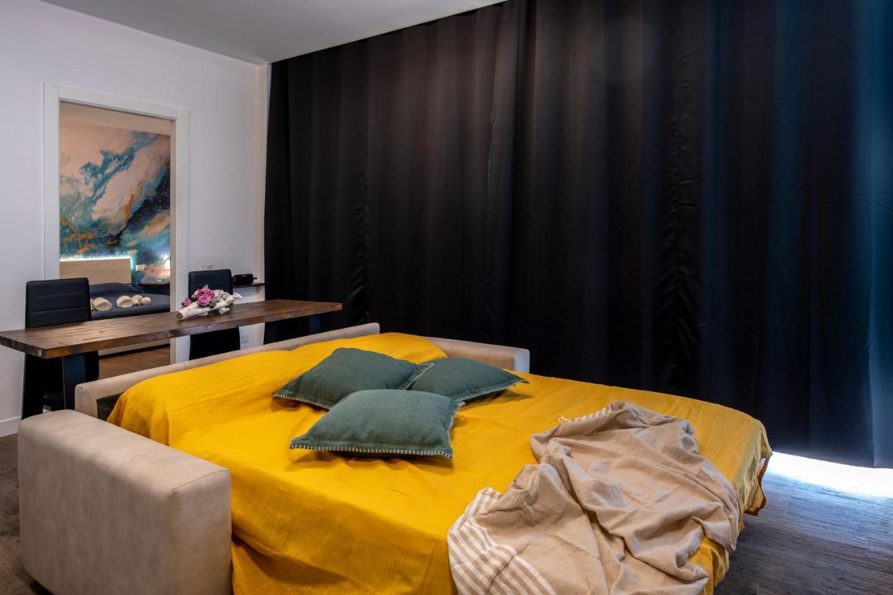 شقة Attico Luxury Con Parcheggio E Terrazza Vista Mozzafiato جنوة المظهر الخارجي الصورة