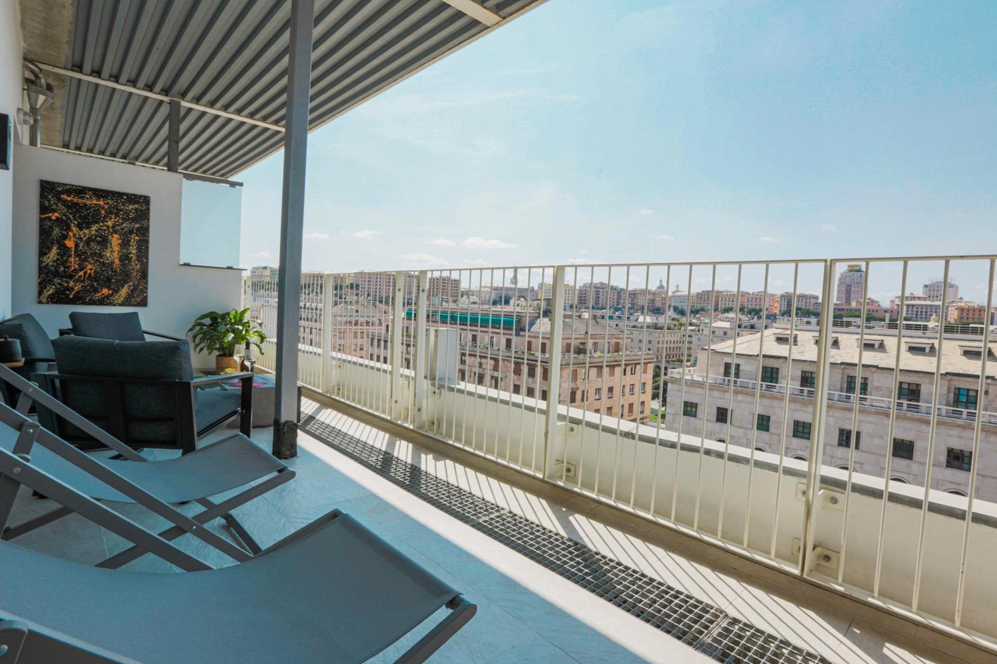 شقة Attico Luxury Con Parcheggio E Terrazza Vista Mozzafiato جنوة المظهر الخارجي الصورة