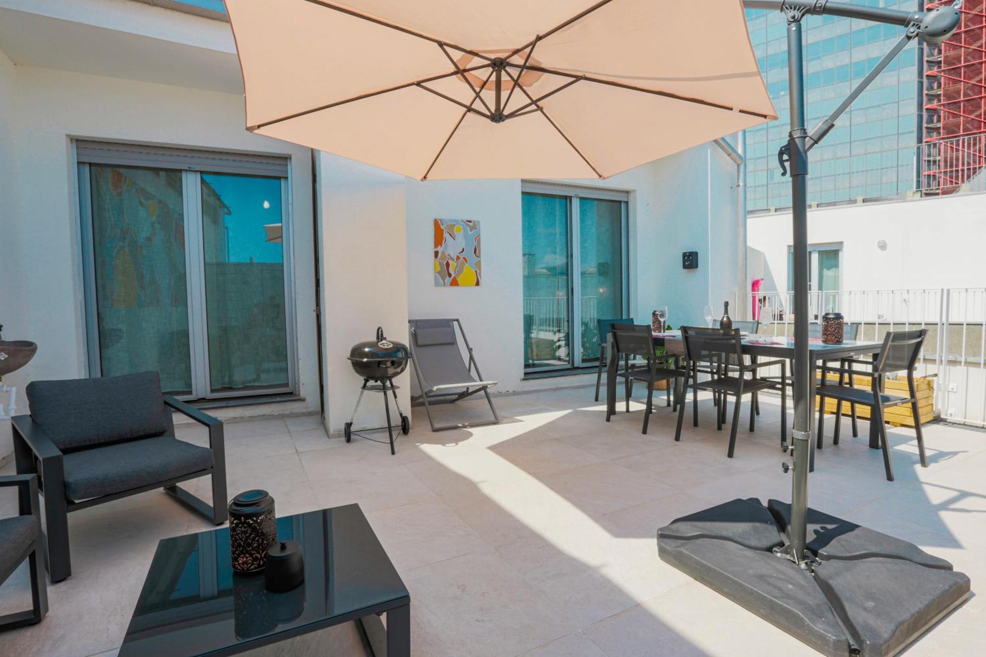 شقة Attico Luxury Con Parcheggio E Terrazza Vista Mozzafiato جنوة الغرفة الصورة